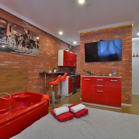 Jacuzzi Apartment Red Krakow Bagian luar foto