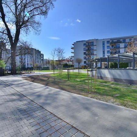 Jacuzzi Apartment Red Krakow Bagian luar foto